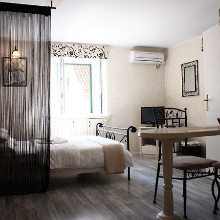 Old Town Apartment 希贝尼克 客房 照片
