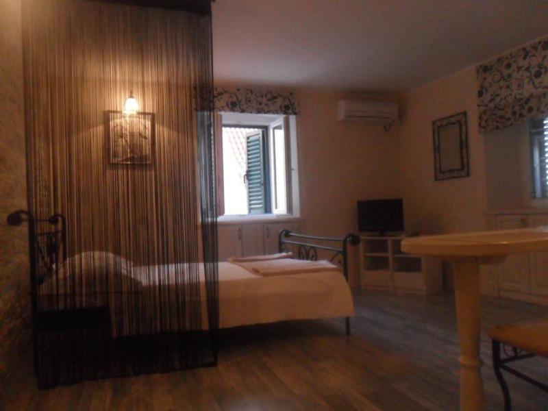 Old Town Apartment 希贝尼克 外观 照片